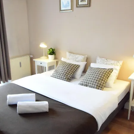 Blooms Boutique By Friendly * Πόζναν