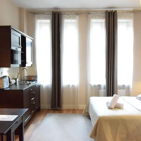 Blooms Boutique By Friendly * Πόζναν