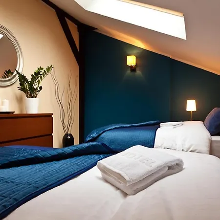 Blooms Boutique By Friendly * Πόζναν