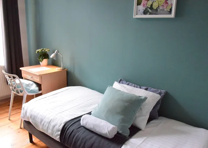 Blooms Boutique By Friendly *