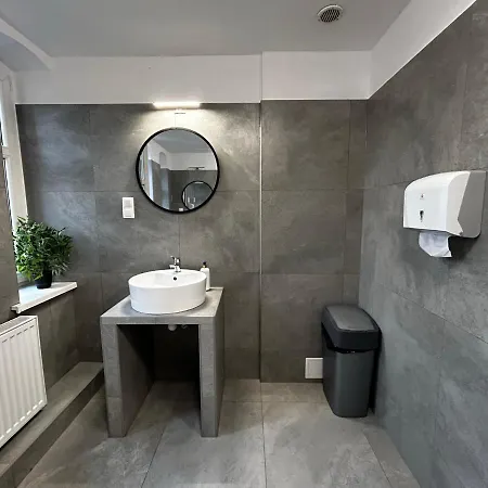 Blooms Boutique Hostel Poznań