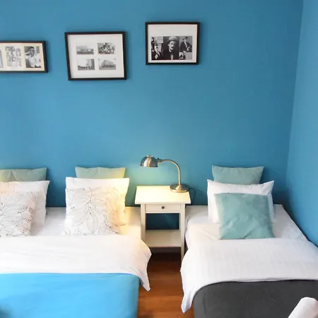 Blooms Boutique By Friendly Hostal