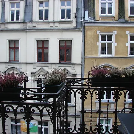 Blooms Boutique By Friendly