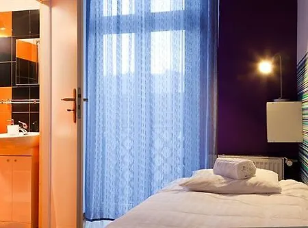 Hostel Blooms Boutique Hostel By Friendly Apartments *