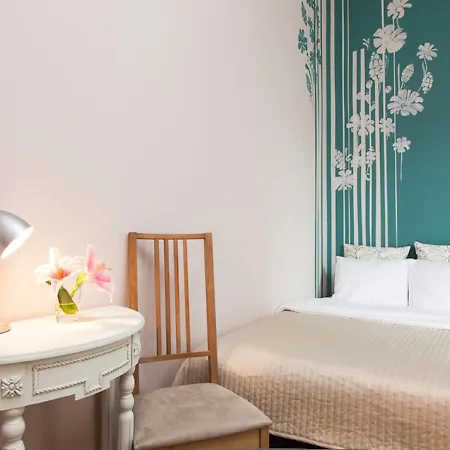 Hostel Blooms Boutique