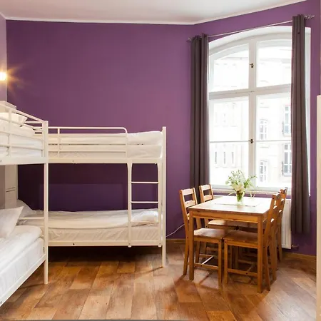 Hostel Blooms Boutique Poznań