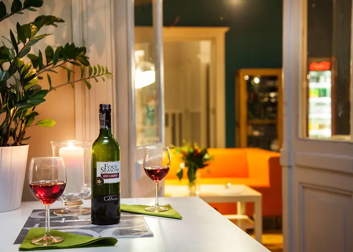 Blooms Boutique By Friendly 호스텔