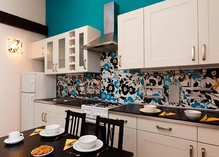 호스텔 Blooms Boutique By Friendly *