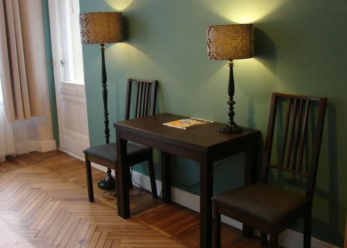 Blooms Boutique By Friendly 호스텔