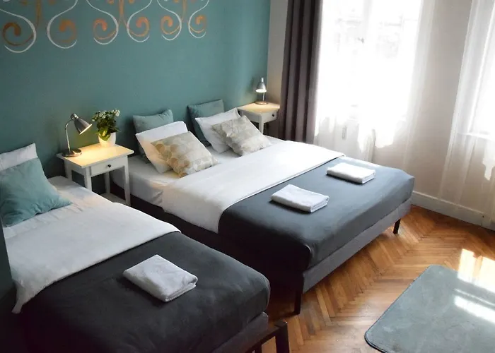 호스텔 Blooms Boutique By Friendly *