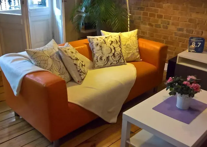 Blooms Boutique By Friendly 호스텔